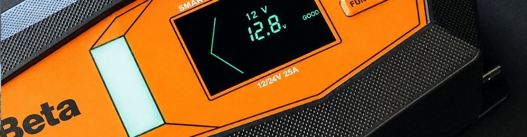 Les meilleurs chargeurs de batterie et d&eacute;marreurs Beta Tools en promotion sur AgriEuro
