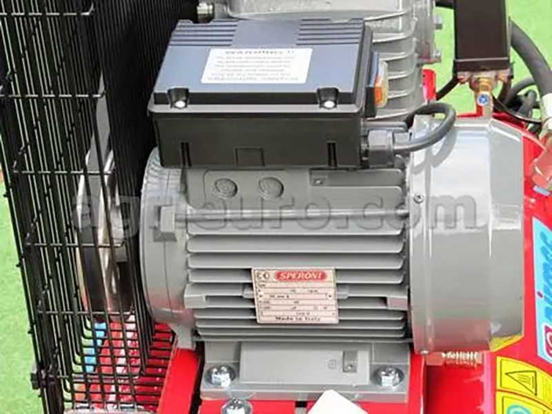 Motocompresseur avec moteur &eacute;lectrique Airmec 410 lt/min. compresseur de chantier