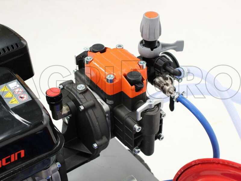 Groupe motopompe de pulv&eacute;risation Comet MP 30 Loncin G200F sur chariot Dal Degan avec r&eacute;servoir 150 l