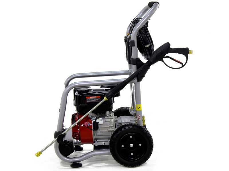 Nettoyeur haute pression thermique GeoTech GPW 10/210 B - moteur &agrave; essence de 208cc et 7 HP - 233 bars