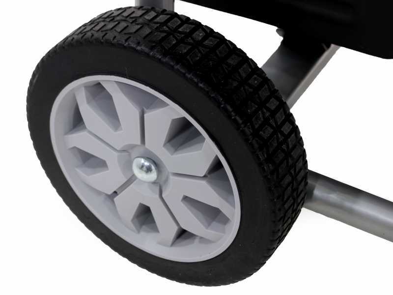 GeoTech Pro GGP 8000-3 - Groupe &eacute;lectrog&egrave;ne 6.6 KW triphas&eacute; &agrave; essence - sur chariot