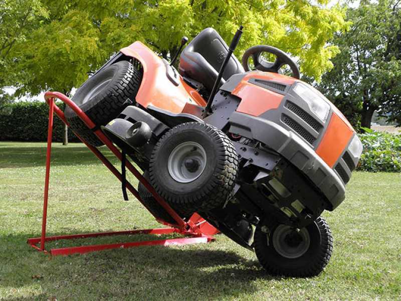 L&egrave;ve tondeuse hydraulique pour tondeuses autoport&eacute;es et &agrave; gazon, &eacute;l&eacute;vateur max 300 Kg