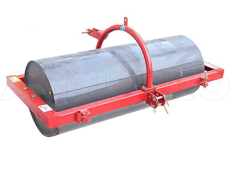 Rouleau compacteur agricole &agrave; tracteur GeoTech LR150, barre d'attelage + attache 3 points