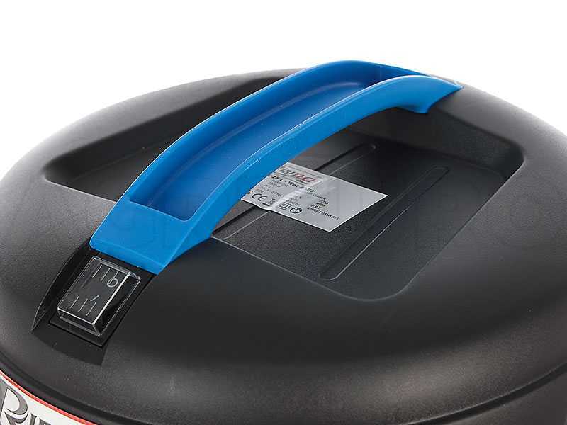 Aspirateur eau et poussi&egrave;re RIBIMEX mod&egrave;le Cenetris 4 en 1. Cuve de 25l, 1200W