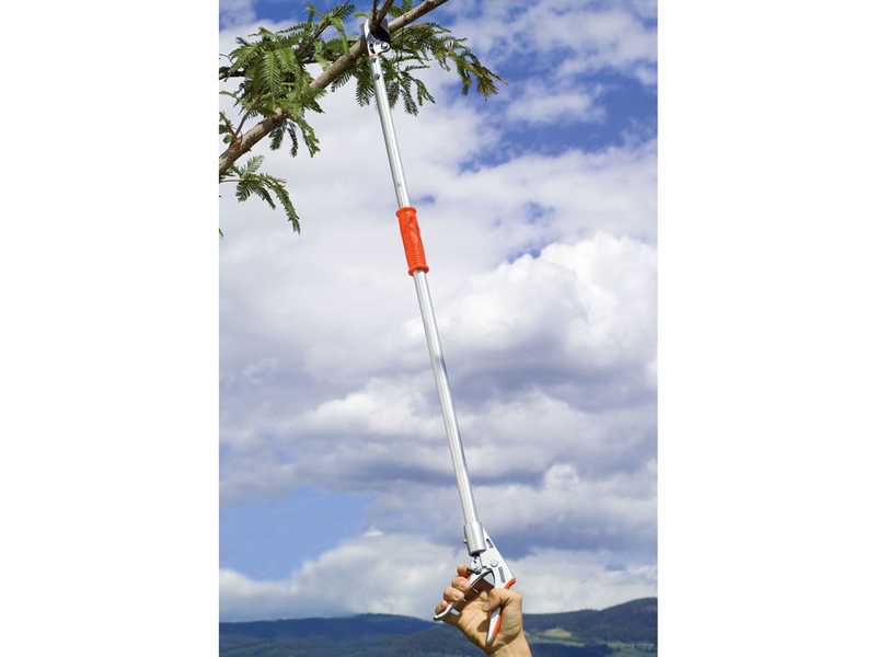 Stocker Art. 502 - Coupe-branches sur perche fixe de 120&nbsp;cm - &Oslash;&nbsp;10&nbsp;mm - coupe orientable