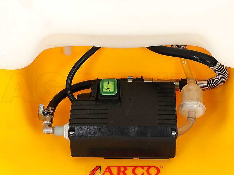 Pompe de pulv&eacute;risation &eacute;lectrique &agrave; trolley ARCO Froggy Baby - R&eacute;servoir de 10L