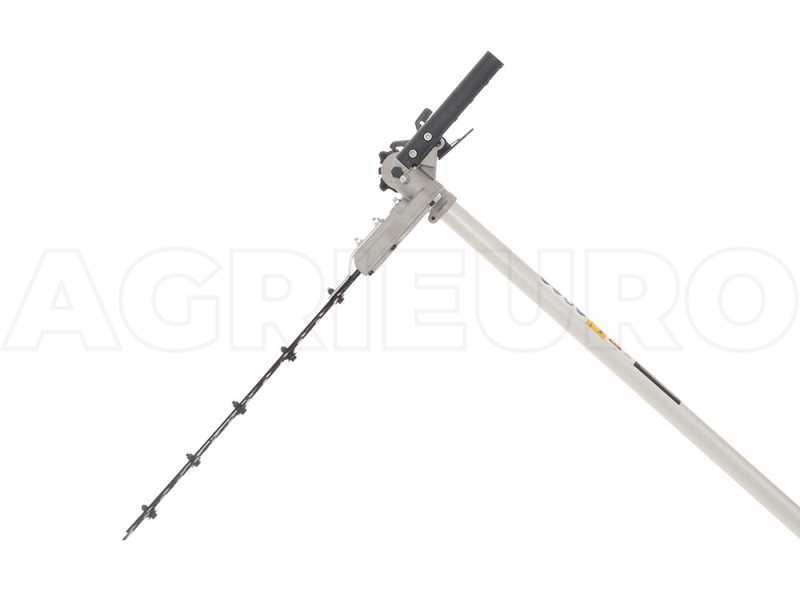 Accessoire &eacute;lagueuse pour d&eacute;broussailleuse multifonction Blackstone 28mm