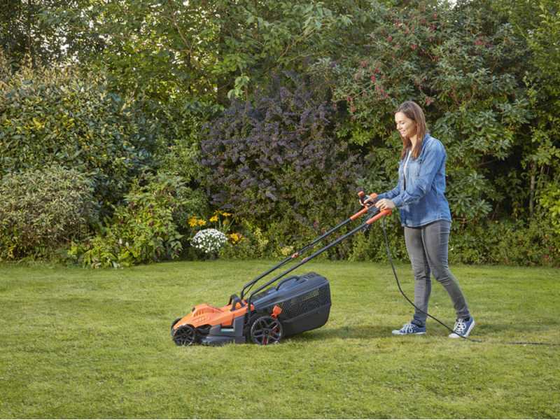 Black &amp; Decker BEMW461BH-QS - Tondeuse &agrave; gazon &eacute;lectrique - 1400W - Coupe de 34&nbsp;cm