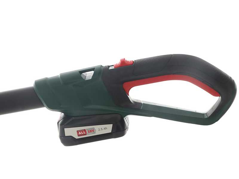 Bosch UniversalChainPole 18 - &Eacute;lagueuse &agrave; batterie &agrave; perche t&eacute;lescopique