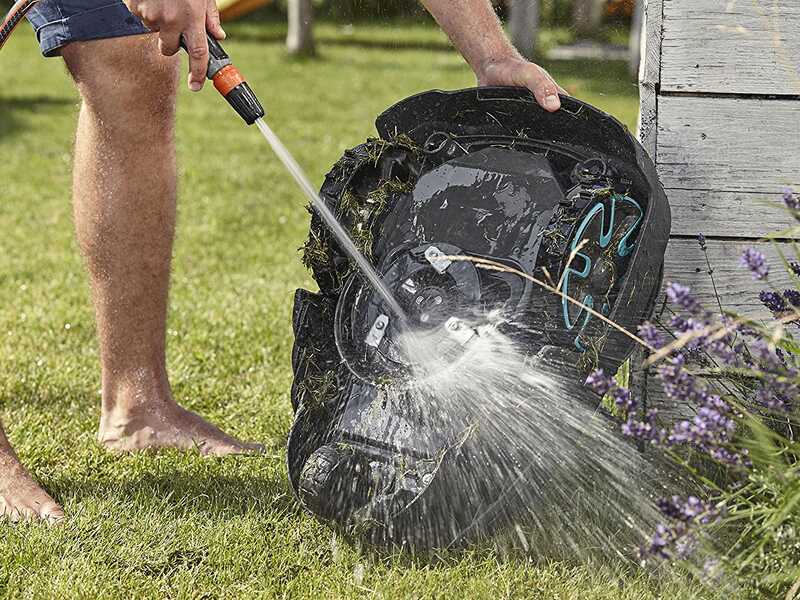 PROMO Gardena SILENO city 250 - Robot tondeuse avec fil p&eacute;riph&eacute;rique