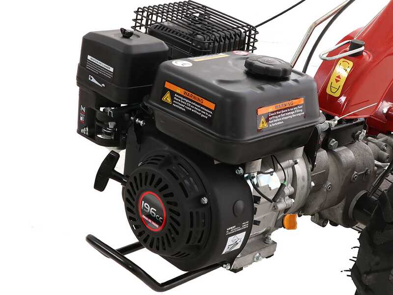 Motoculteur Geotech MCT 650 avec moteur Loncin &agrave; essence de 196cm3 - 6.5HP