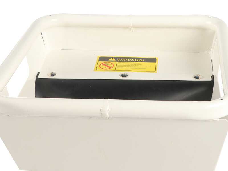 Blackstone DSP 150 L - Broyeur de branches thermique  - Moteur &agrave; essence Loncin de 420 cm3