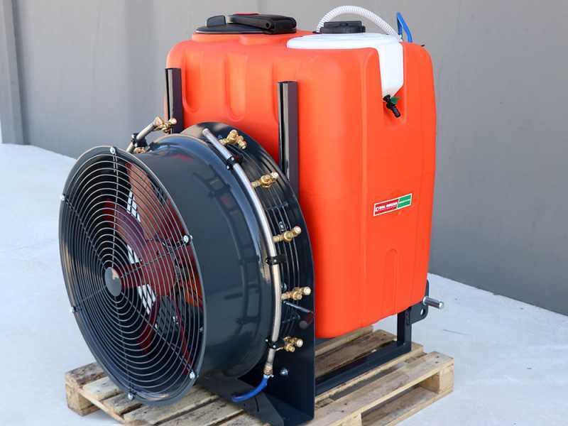 Dal Degan SOFIA 300L - Atomiseur port&eacute; avec attelage tracteur pour pulv&eacute;risation - pompe YP 70