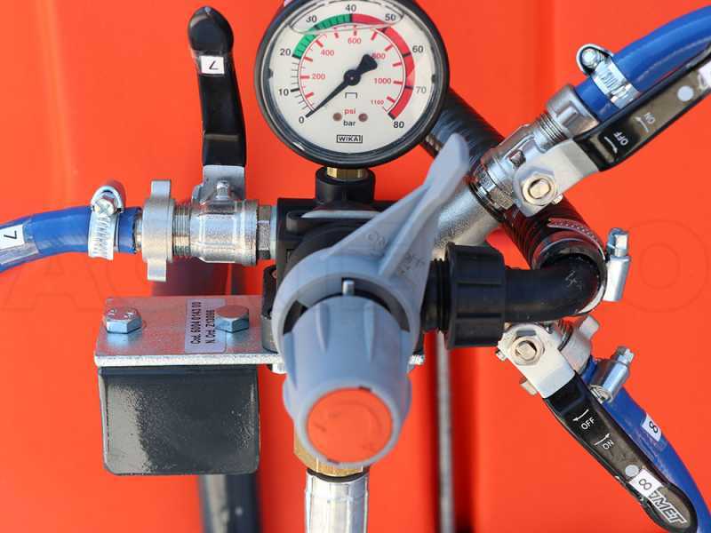 Dal Degan ILEO 300 L - Pulv&eacute;risateur port&eacute; &agrave; tracteur compact - Pompe YP 70
