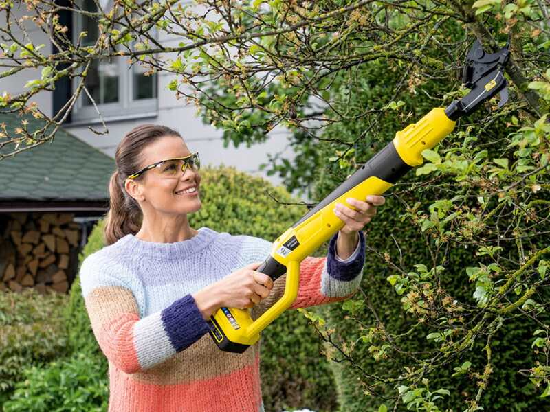 Coupe-branches Karcher TLO 18-32 - Diam&egrave;tre de coupe 32 mm - MACHINE SEULE - BATTERIE ET CHARGEUR NON INCLUS!