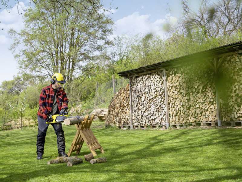Karcher CNS 36-35 - Tronçonneuse à batterie 36V 2,5 Ah - Lame de 35 cm