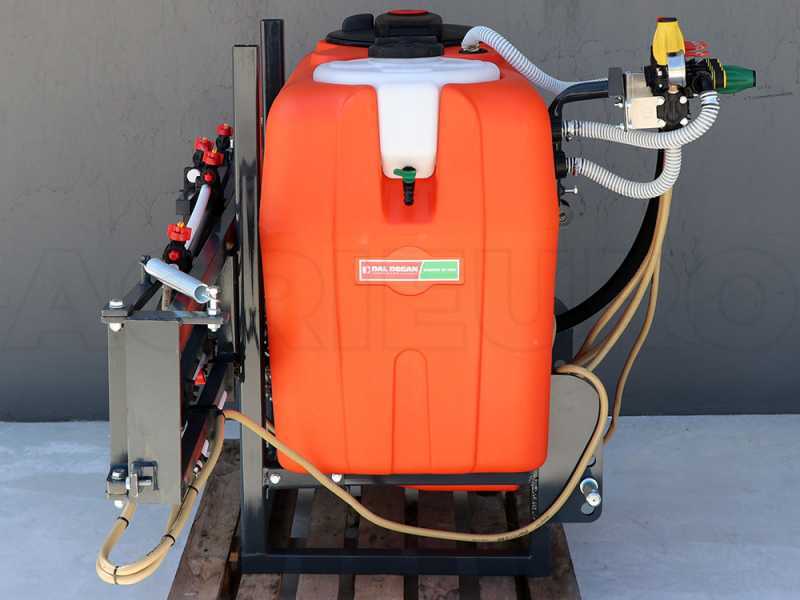 Dal Degan MANDA 200 L - Pulv&eacute;risateur agricole pour d&eacute;sherbage &agrave; tracteur - Cuve 200 L - Barre 8 m - Pompe YP70