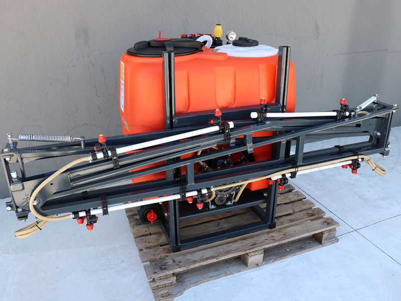 Dal Degan MANDA 200 L - Pulv&eacute;risateur agricole pour d&eacute;sherbage &agrave; tracteur - Cuve 200 L - Barre 8 m - Pompe YP70