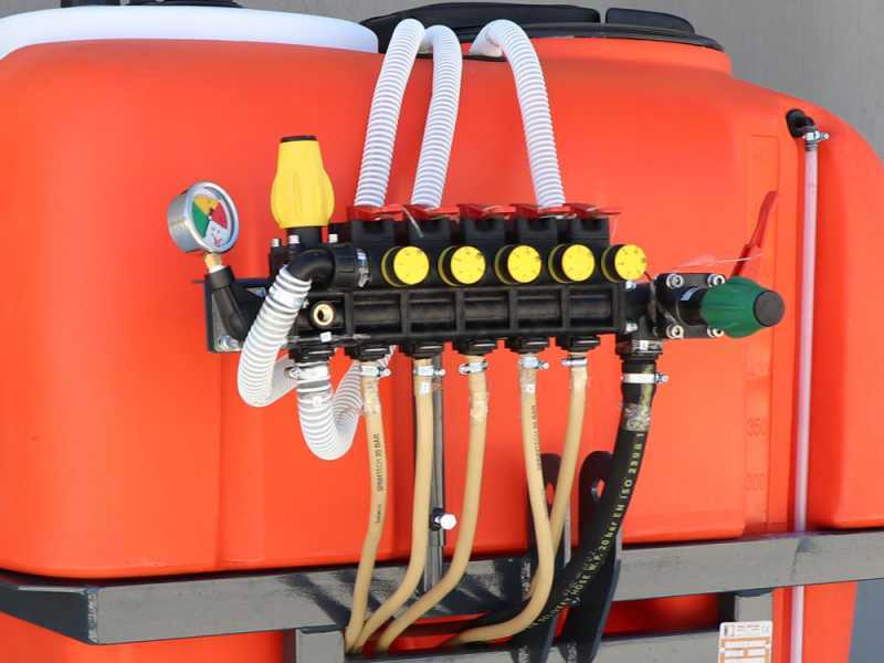 Dal Degan MANDA EXTRA 400 L - Pulv&eacute;risateur port&eacute; pour d&eacute;sherbage &agrave; tracteur &ndash; Barre d&eacute;sherbage 10 m - Pompe BP 60K