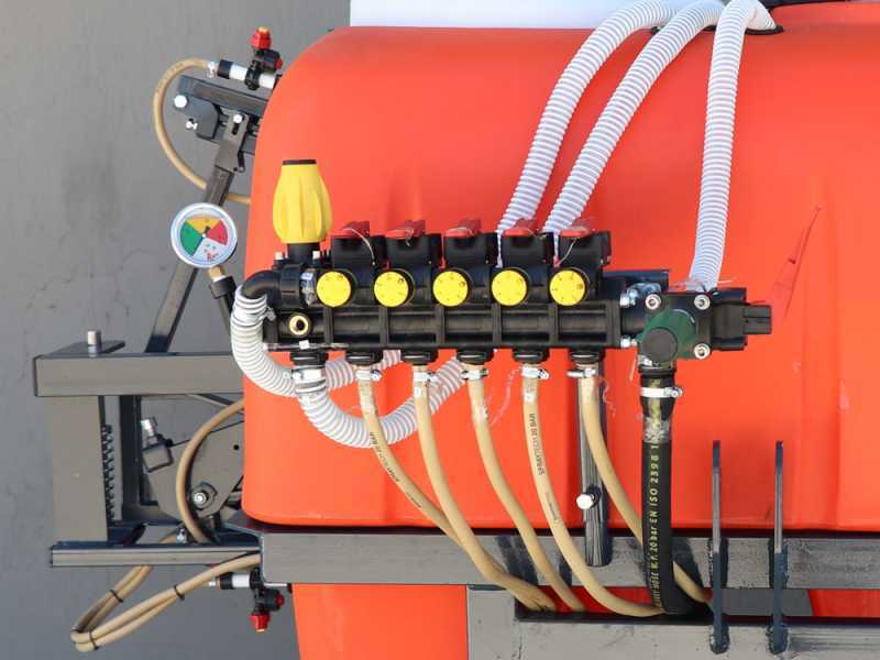 Dal Degan MANDA EXTRA 600L - Pulv&eacute;risateur pour d&eacute;sherbage sur tracteur  - Rampe d&eacute;sherbage 12 m - Pompe BP 125K