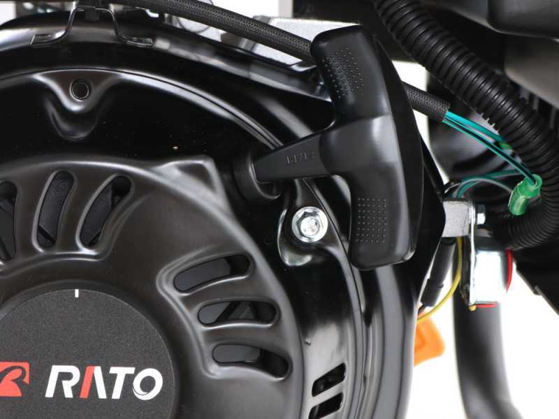 Groupe &eacute;lectrog&egrave;ne AVR 3,5 Kw Rato R3800