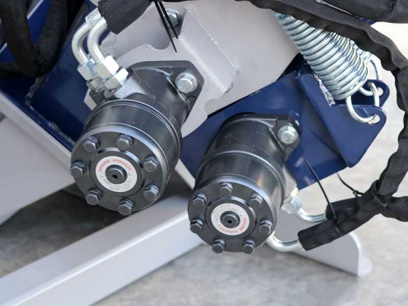 Broyeur sur tracteur BullMach ZEUS 100 H-PTO - avec rouleaux d'entra&icirc;nement