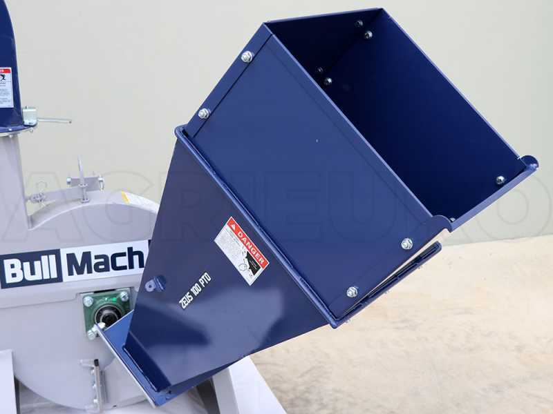 Broyeur sur tracteur BullMach ZEUS 100 PTO - broyeur de branches et v&eacute;g&eacute;taux
