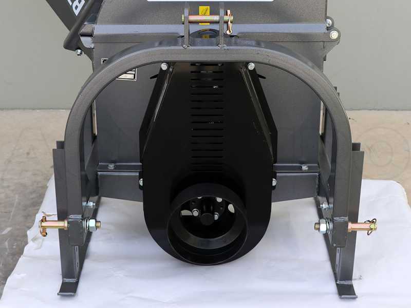 Broyeur &agrave; tracteur Blackstone BTC 100-PLUS - transmission par courroie