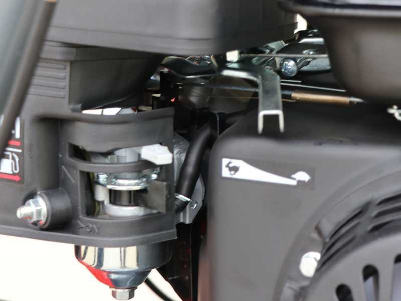 Broyeur autotract&eacute; &agrave; chenille sur brouette motoris&eacute;e  Zanon BC 90 Cingo - Moteur Honda GX390