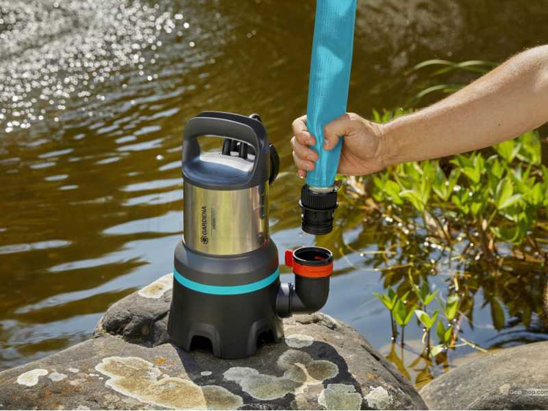 Pompe immerg&eacute;e pour eaux charg&eacute;es Gardena 16000 art. 9042-20 - en acier inox