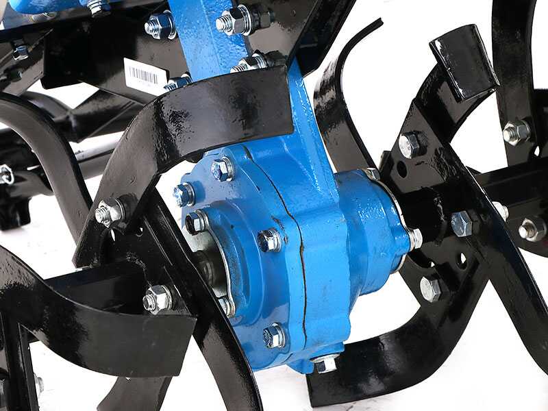 AGT 13000  - Motobineuse &agrave; essence 13 CV - Honda GX390 389 cm&sup3; - Vitesses 2+1 marche arri&egrave;re