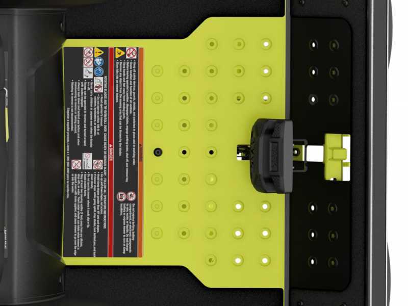 Tondeuse autoport&eacute;e Ryobi ZTR480ex &agrave; rayon de braquage z&eacute;ro - Moteur &eacute;lectrique sur batterie 48V/100Ah - coupe de 107cm - 2en1