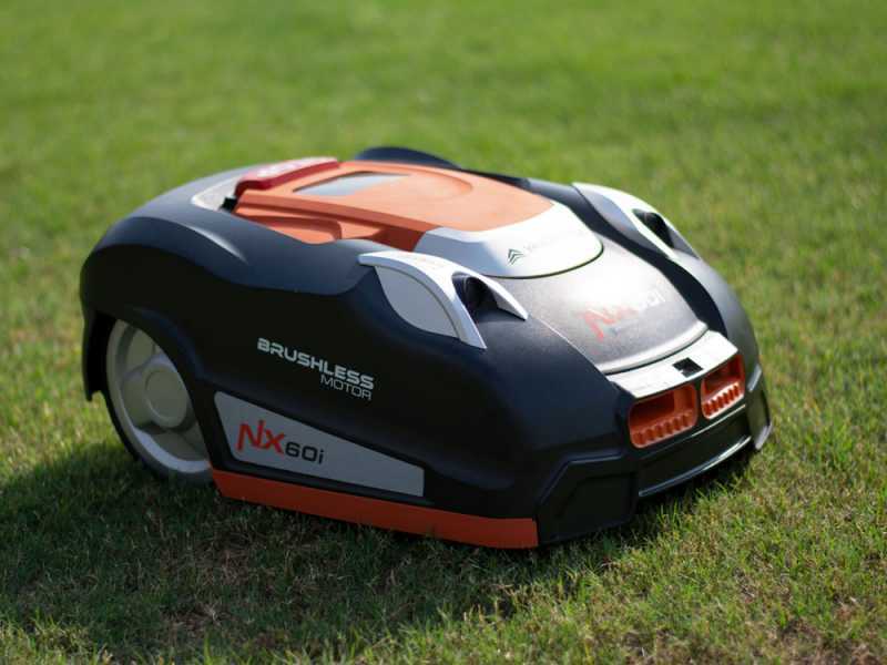 Yard Force NX60i - Robot tondeuse - Avec batterie au lithium