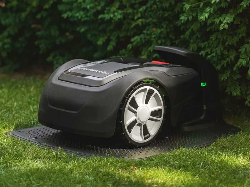 Greenworks OPTIMOW 4 - Robot tondeuse - Avec c&acirc;ble p&eacute;riph&eacute;rique