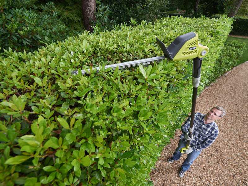 Ryobi OPT1845 - Taille-haie t&eacute;lescopique orientable &agrave; batterie 18V - Lame de 45 cm - SANS BATTERIE NI CHARGEUR
