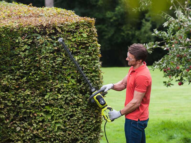 Ryobi RHT6160RS - Taille-haie &eacute;lectrique avec lame de 60 cm - 600W