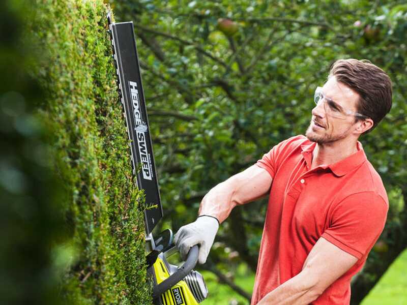 Ryobi RHT6760RL - Taille-haie &eacute;lectrique avec lame de 60 cm - 650W
