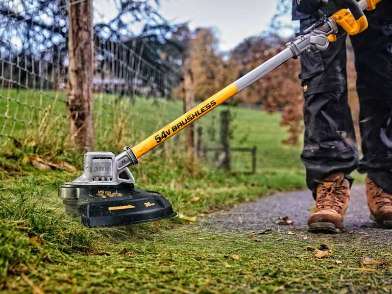 DeWalt DCMST561P1-QW - D&eacute;broussailleuse &agrave; batterie - 18V 5Ah