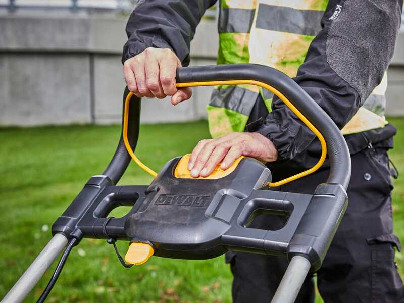 DeWalt DCMW564P2-QW - Tondeuse &agrave; gazon &agrave; batterie 36V - SANS BATTERIE NI CHARGEUR