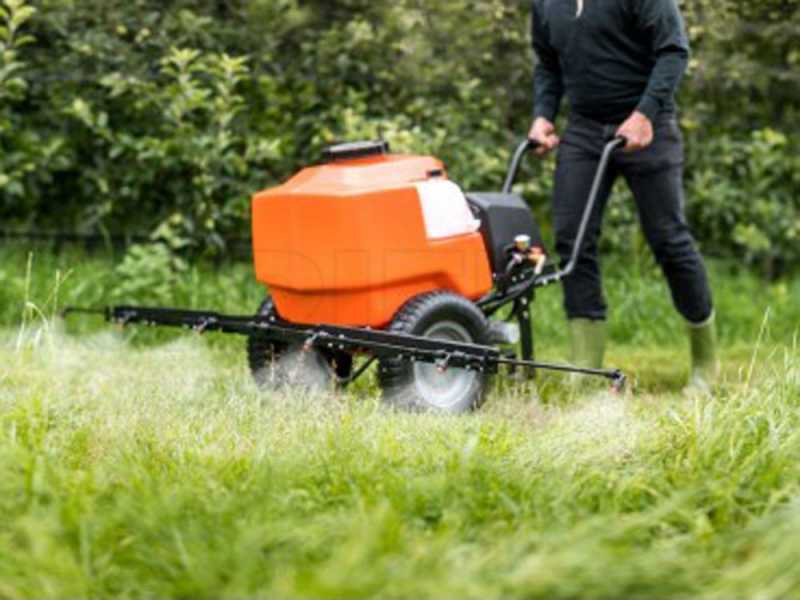 Barre de pulv&eacute;risation pour pompes sur chariot &agrave; batterie Stocker