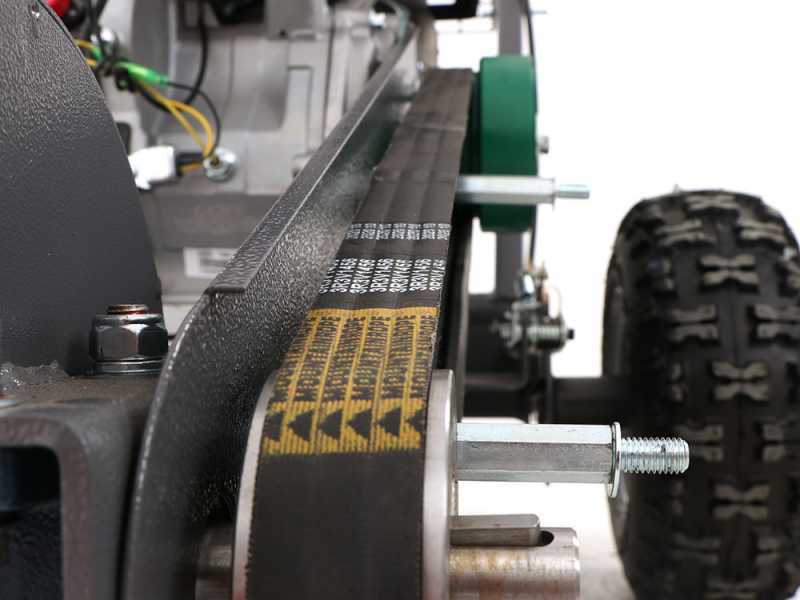 BlackStone SG 420 B&amp;S - Rogneuse  de souches - Moteur B&amp;S XR2100 420 cm3 - Disque de coupe avec 8 marteaux en carbure de tungst&egrave;ne