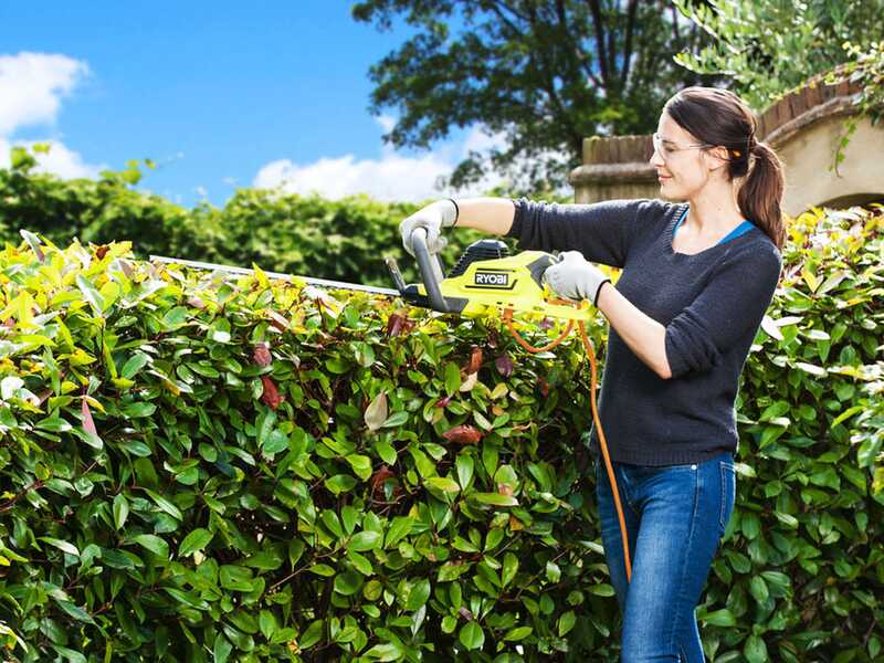 Ryobi HYBRID OHT1850H 18V - Taille-haie &eacute;lectrique et &agrave; batterie avec lame de 50 cm - SANS BATTERIE NI CHARGEUR