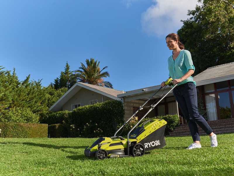 Ryobi RLM13E33S - Tondeuse &agrave; gazon &eacute;lectrique - 1300W - Coupe de 33&nbsp;cm