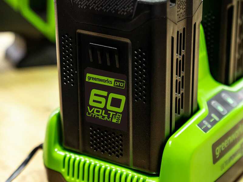 Greenworks GD60LM51SP - Tondeuse &agrave; gazon autotract&eacute;e &agrave; batterie - SANS BATTERIE NI CHARGEUR