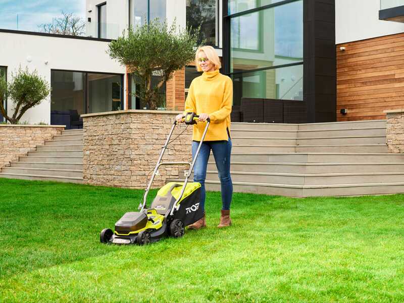 Ryobi Hybrid RY18LMH37A-250 - Tondeuse &agrave; gazon &agrave; batterie - 2x18V/5Ah - Coupe de 37&nbsp;cm