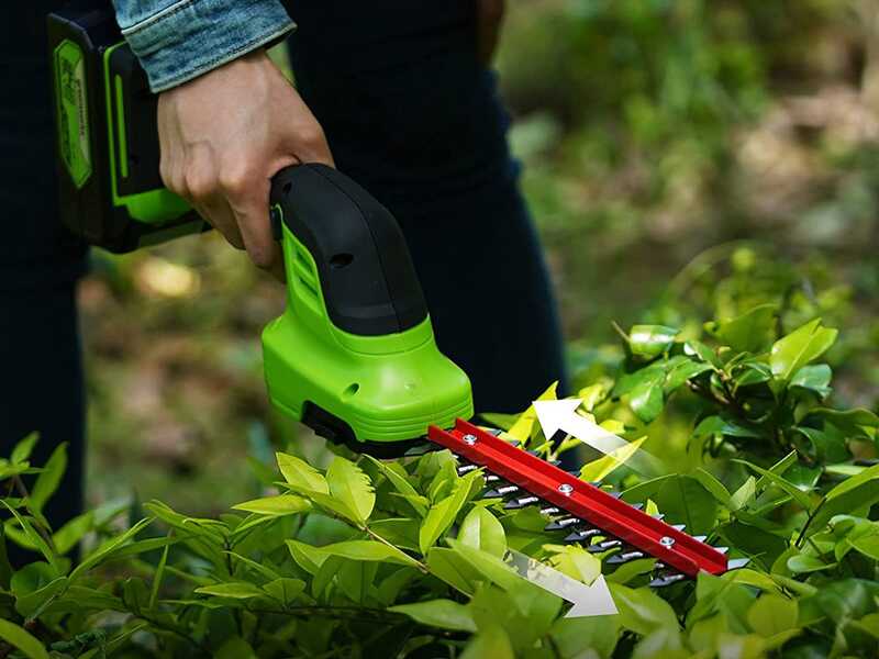 GREENWORKS G24SHT - Cisaille &agrave; gazon &agrave; batterie - Sculpte-haie - 24V 2Ah