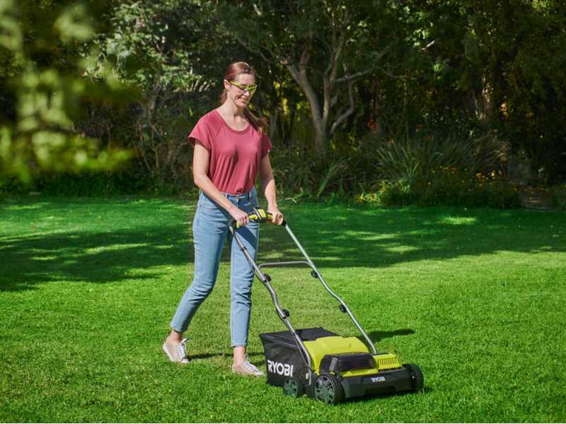 Ryobi RY18SFX35A-240 - A&eacute;rateur &eacute;lectrique sur batterie - 18V - 2x4Ah