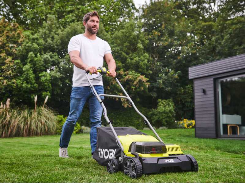 Ryobi RY18SFX35A-240 - A&eacute;rateur &eacute;lectrique sur batterie - 18V - 2x4Ah