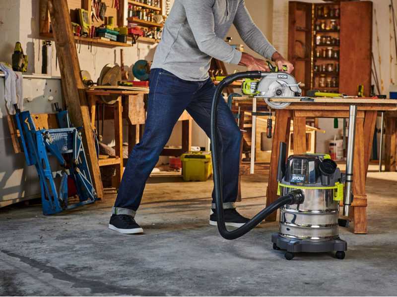 Ryobi R18WDV-0 - Aspirateur multifonction &agrave; batterie pour solides et liquides - 18 V - 4 Ah - Bidon 18 L