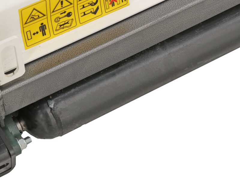 BlackStone BVL 125 L - Broyeur d'accotement lat&eacute;ral pour tracteur - S&eacute;rie l&eacute;g&egrave;re